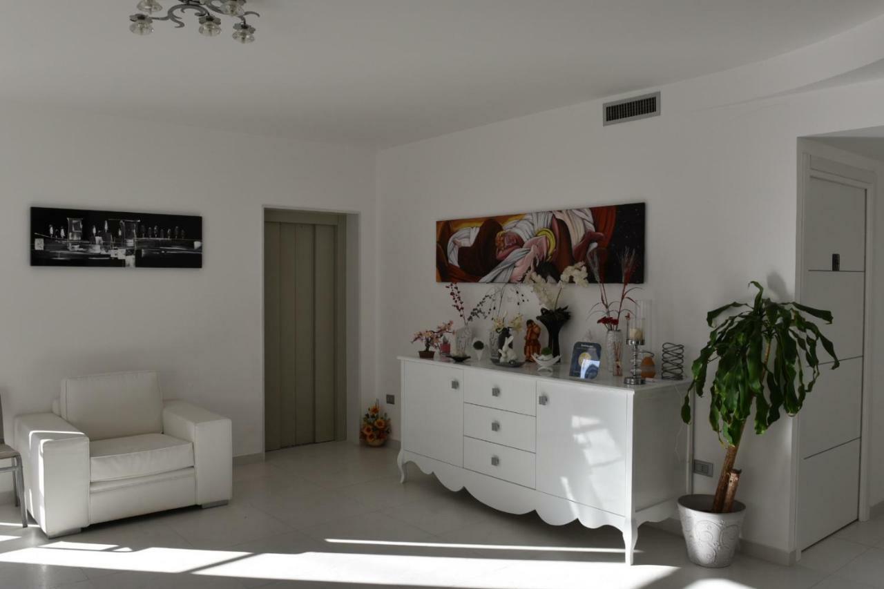 Hotel Rainbow Resort Marsala Buitenkant foto